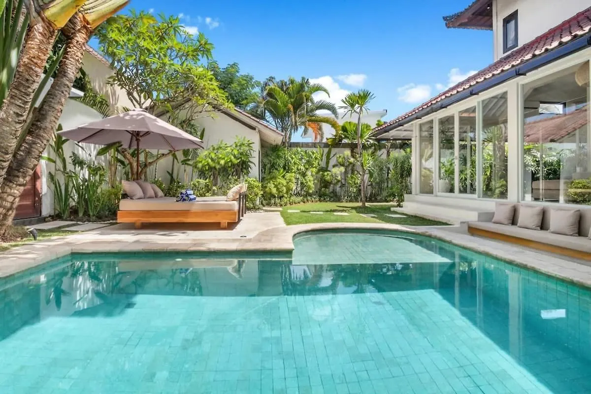Villa New York - 4 Bdr Pool Luxury Villa, Next To The Forge Bali Seminyak