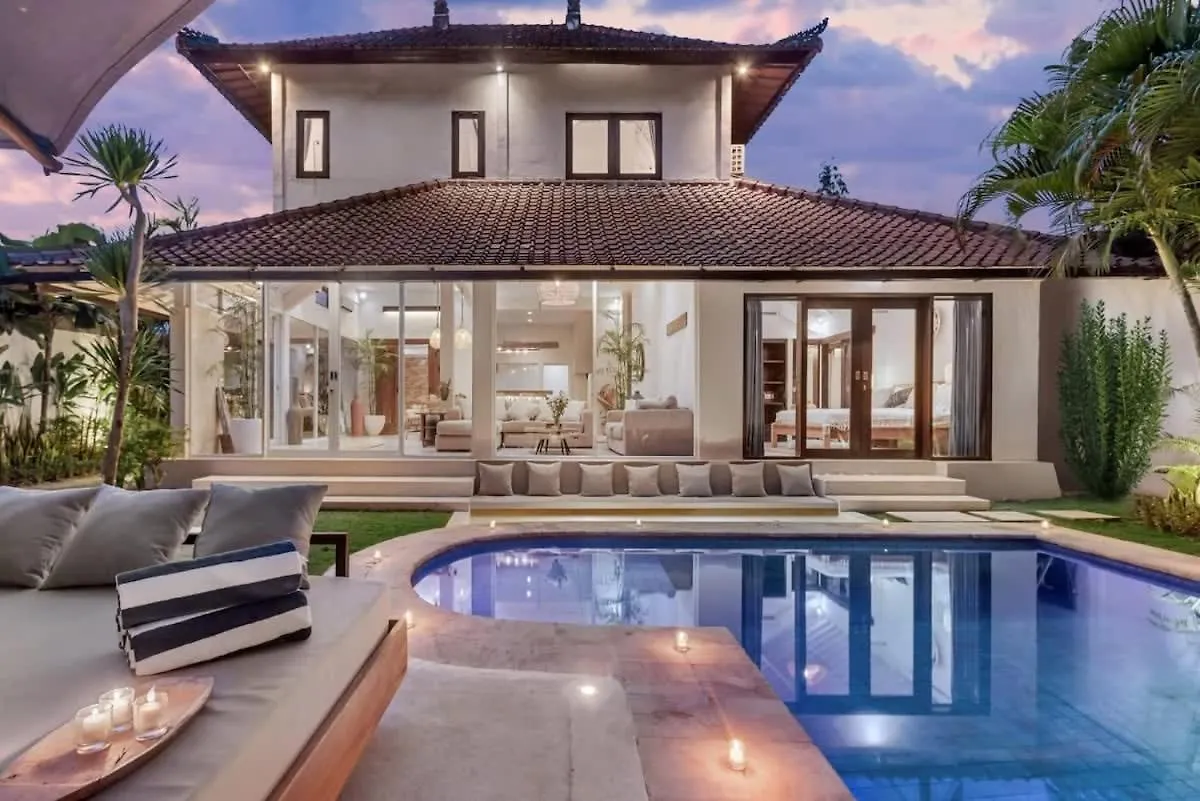 Villa New York - 4 Bdr Pool Luxury Villa, Next To The Forge Bali Seminyak