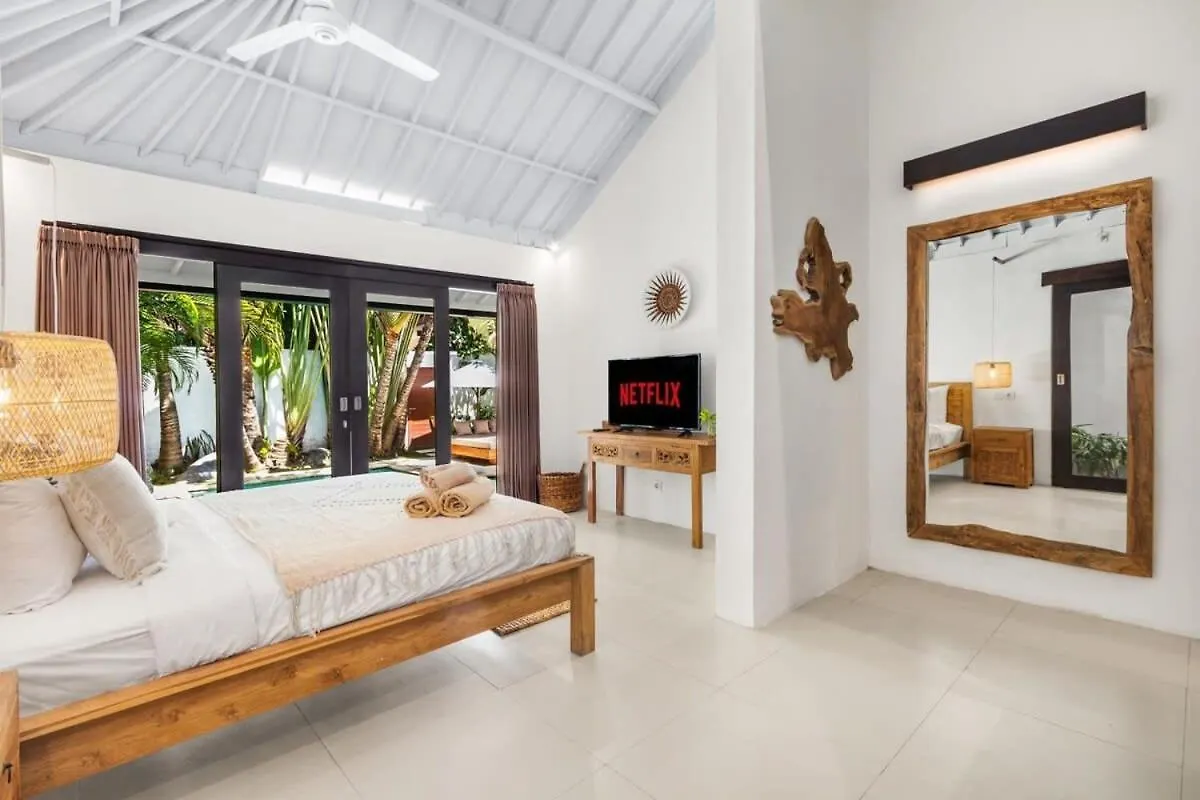 Villa New York - 4 Bdr Pool Luxury Villa, Next To The Forge Bali Seminyak