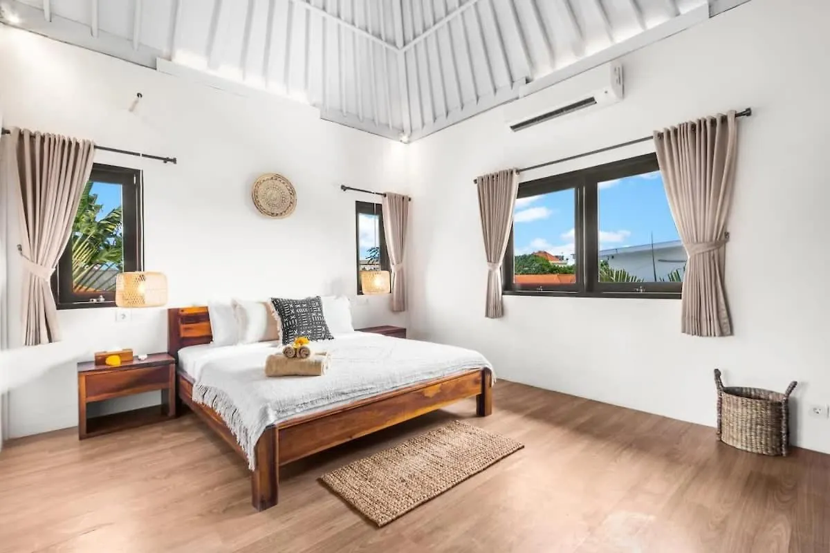 Villa New York - 4 Bdr Pool Luxury Villa, Next To The Forge Bali Seminyak  0*, Seminyak (Bali) Indonesia