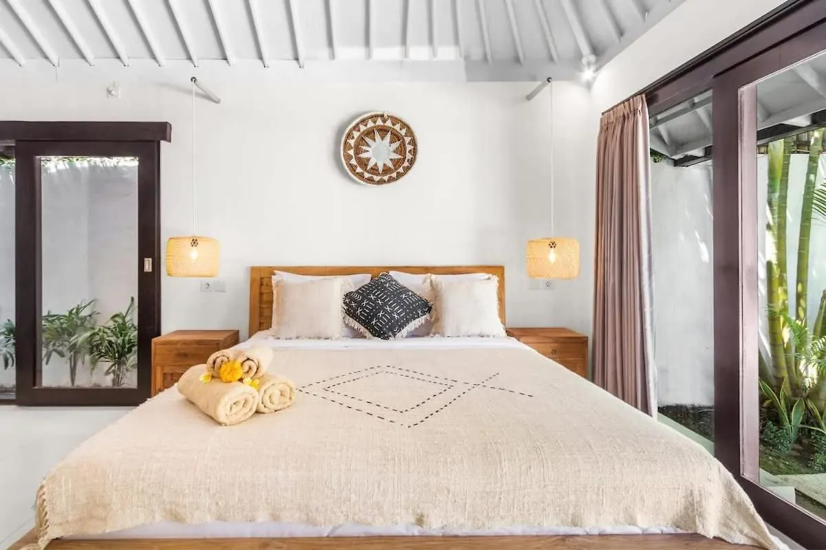 Villa New York - 4 Bdr Pool Luxury Villa, Next To The Forge Bali Seminyak